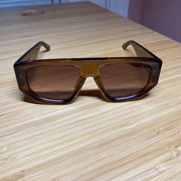 DEZI | Accessories | Dezi Backtrack Sunglasses In Amber  display picture 2